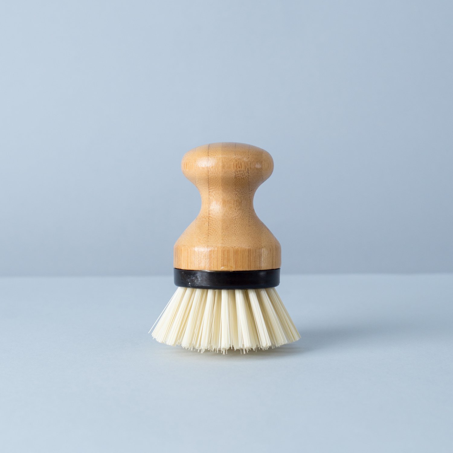 Escova de limpeza redonda com pega de bambu - Oikos - 4