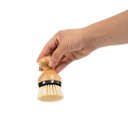 Ver imagem 3 de Escova de limpeza redonda com pega de bambu - Oikos