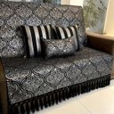 Ver imagem 2 de Kit Manta Arabesco, 2 Capas de Almofada e 1 Almofada Retangular Luxo Preto e Prata 45cmx45cm