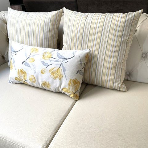 Kit 3 Almofadas Composê Listrado e Floral Amarelo e Cinza