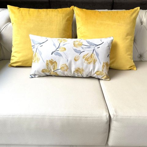 Kit 3 Almofadas Composê Veludo Amarelo Liso e Floral Cinza