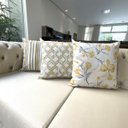 Ver imagem 6 de Kit 3 Capas de Almofadas Floral, Geométrico e Listrado Amarelo Impermeável 45x45cm