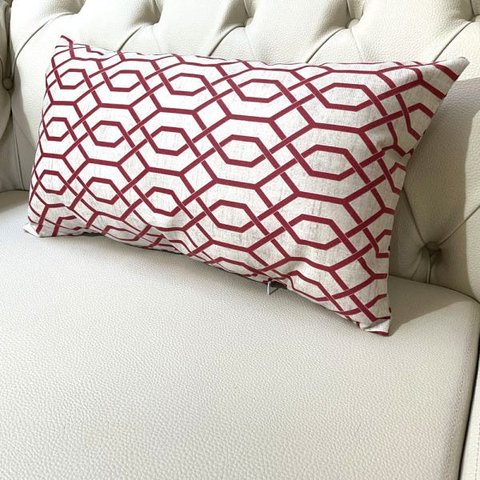 Almofada Retangular Geométrico Vermelho Sued Premium 50x28cm