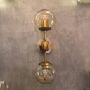 Ver imagem 2 de Arandela Gold Design Dourada 2 Globos Champanhe