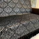 Ver imagem 4 de Manta para Sofá Tecido Jacquard Luxo Arabesco Preto e Prata190x140cm