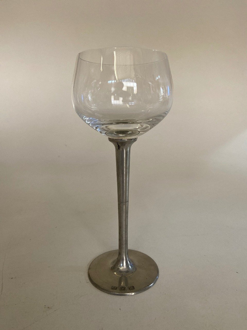 Taça de Cristal c/Haste de Estanho, para Bourgogne - 300ml - (P426G18) - John Somers - 2