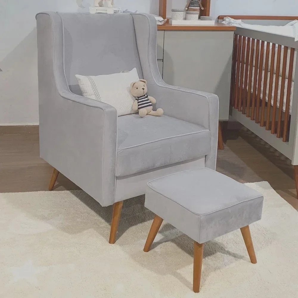 Poltrona Amamentação Aquila com Puff Quadrado Pés Madeira Linho Cinza Claro - 2