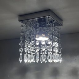 Lustre Em Cristais Acrílicos Alto Brilho Com 15 Cm De Altura - 3