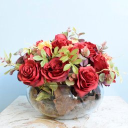Arranjo de Flores Artificiais Rosas Vermelhas e Peônias no Vaso de Vidro - 1 Arranjo de Flores Artificiais Rosas Vermelhas e Peônias no Vaso de Vidro - 1