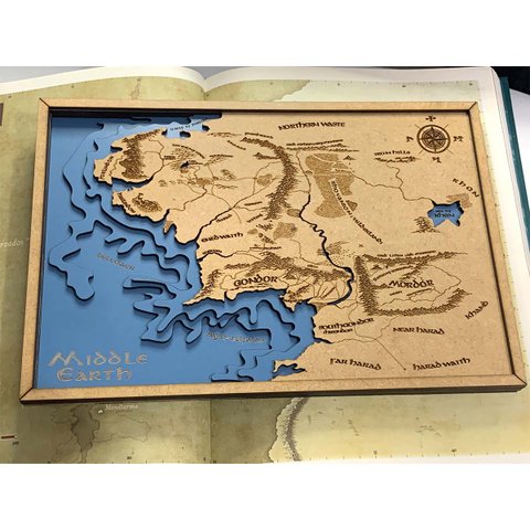 Quadro Mapa da Terra Média em alto relevo 3D Geek Marketplace