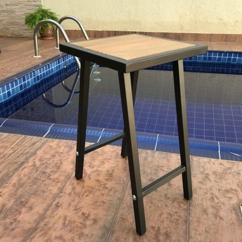 Banquinho Quadrado De Aço E Madeira Premium Branco 46Cm