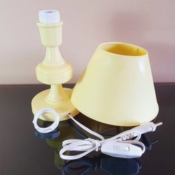 Abajur Infantil Baby Menina Menino Luminária para Quarto de Bebê - Cor Amarelo - 3