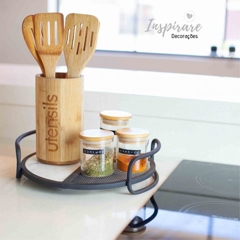 Bandeja Redonda em Metal Carrara P