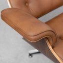 Ver mais imagens de Poltrona Charles Eames com Puff – Caramelo