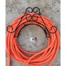 Suporte enrolador de mangueira jardim ferro artesanato mineiro - 2