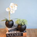 Ver imagem 7 de Arranjo de Flor Artificial Orquídea Branca no Vaso de Vidro Preto Fosco | Linha Permanente