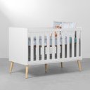 Ver imagem 2 de Kit Quarto Theo com Pés Retrô Natural - Berço + Cômoda 3 Gavetas + Poltrona de Amamentação Lola com