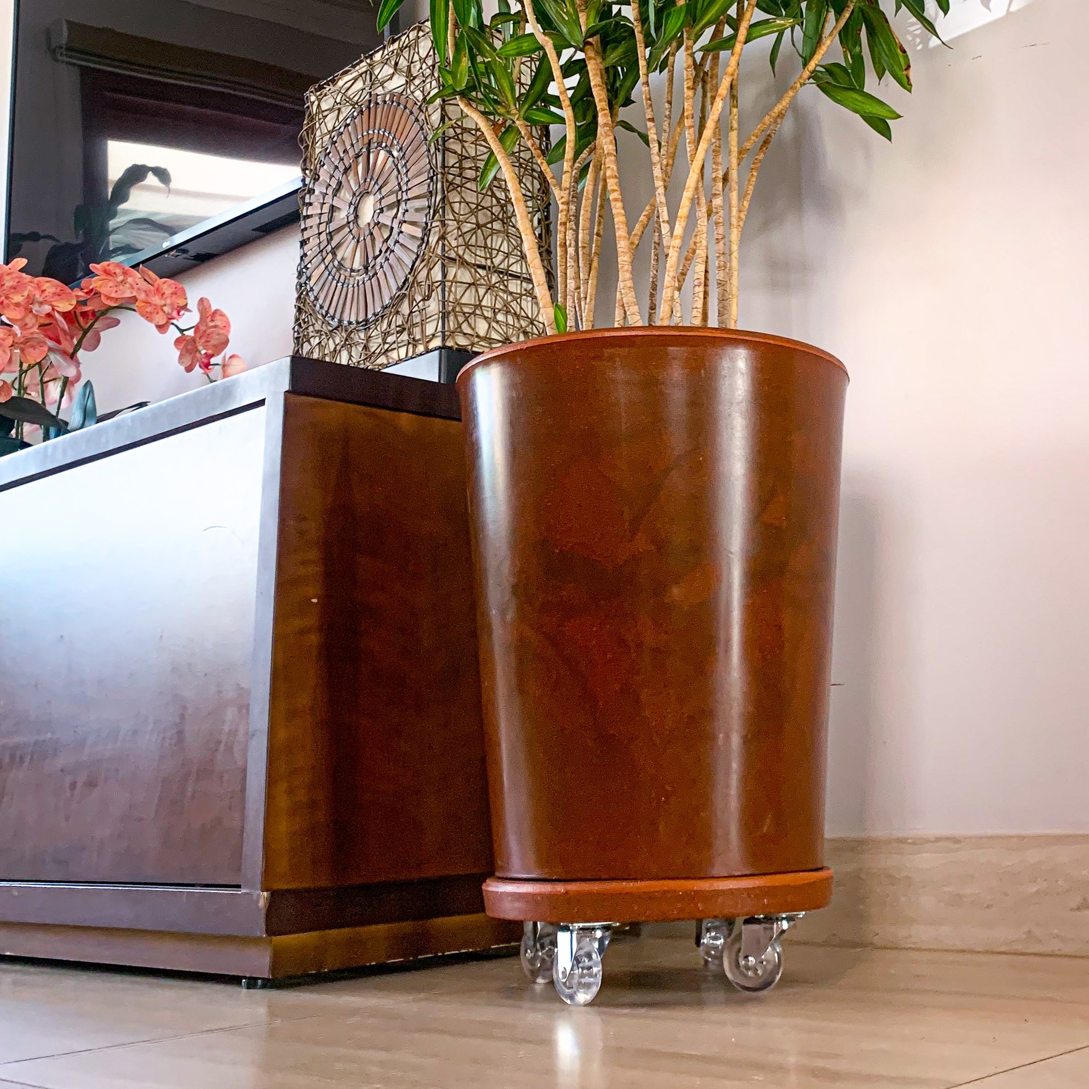 Vaso Alto para Plantas 43x36cm Redondo em Polietileno Marrom - 1