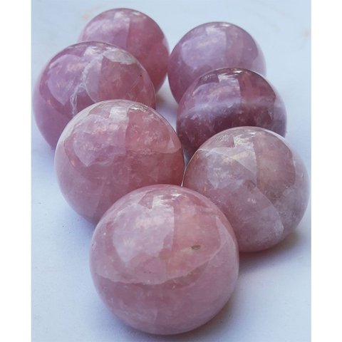 Bola Kit com 7 Quartzo Rosa de 4,1 a 5 Cm Peso 974gr Bolas de 4,3 a 5cm Peso 974gr