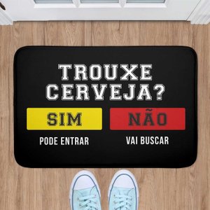 Tapete de Porta Personalizada Trouxe Cerveja Emborrachada Antiderrapante
