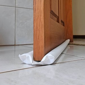 Veda Porta Protetor Rolinho Tradicional Impermeável 90cm Branco