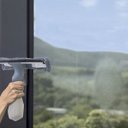 Ver imagem 2 de Mini Limpa Vidros Spray de Plástico e Alumínio C/Microfibra e Borracha 25,5x6cm