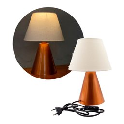 Abajur Luminária de Mesa Cone de Cobre e Cúpula Bege para Sala, Quarto ou Cabeceira Cama, Escritório - 2