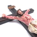 Ver imagem 3 de Crucifixo De Parede Madeira Cristo Chagado Resina 40 Cm