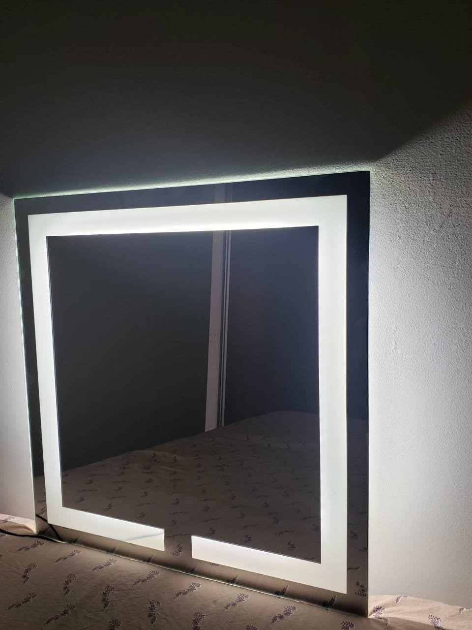 Espelho quadrado jateado iluminado com led frio 60x60cm - 5