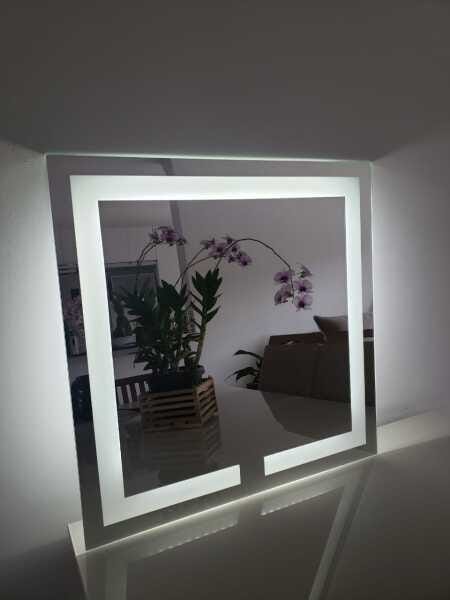 Espelho quadrado jateado iluminado com led frio 60x60cm - 1