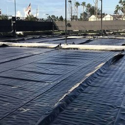 Lona Preta Pack 8,00 x 100,00 (800 m²) 70 KG 87,50 Micras - 4