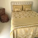 Ver imagem 5 de kit Cama Queen Cobre Leito, 2 Porta Travesseiros, 2 Almofadas Retangulares e Peseira Dourado