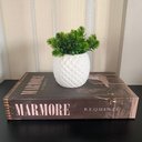 Ver imagem 2 de Livro Decorativo 'marmore Requinte' e Vaso Branco Cerâmico