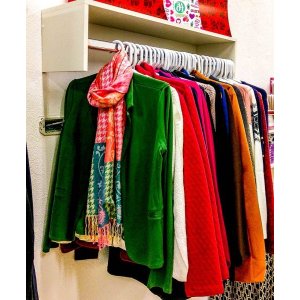 Arara De Roupas Cabideiro Parede