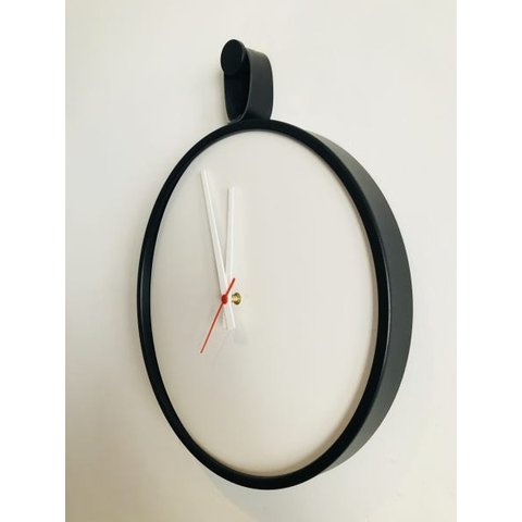 Relógio Short Strip Preto Alça Preta Mostrador Branco 40 cm