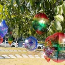 Ver imagem 3 de Mandala de 20 Cm de Plástico, Leve e Brilha no Sol