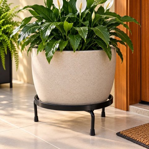 Suporte Rasteiro para Vasos de Chão Tripé de Ferro 20cm Cor Preto