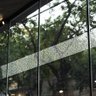 Adesivo Faixa Jateado Porta de Vidro Anti Trombada Segurança Arte na Arte Faixa de Adesivo Jateado P - 5