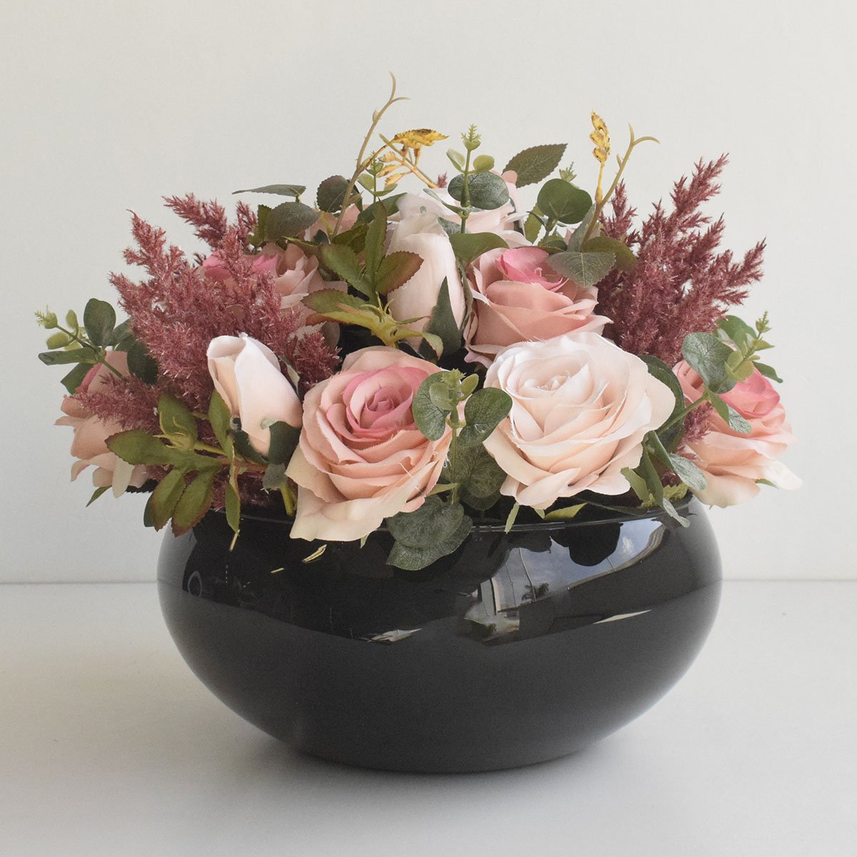 Arranjo de Rosas Rosa e Flores Envelhecidas no Vaso de Vidro Preto |linha Permanente Formosinha - 2
