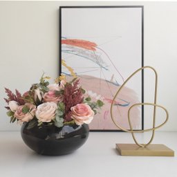 Arranjo de Rosas Rosa e Flores Envelhecidas no Vaso de Vidro Preto |linha Permanente Formosinha - 4