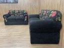 Ver imagem 4 de Sofá 2 e 3 Lugares Preto com Floral 601/17 Viena
