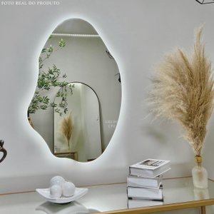 Espelho Grande Orgânico Lapidado Decorativo Sala Hall Parede 70x50 Cm Moderno com Led 6500k