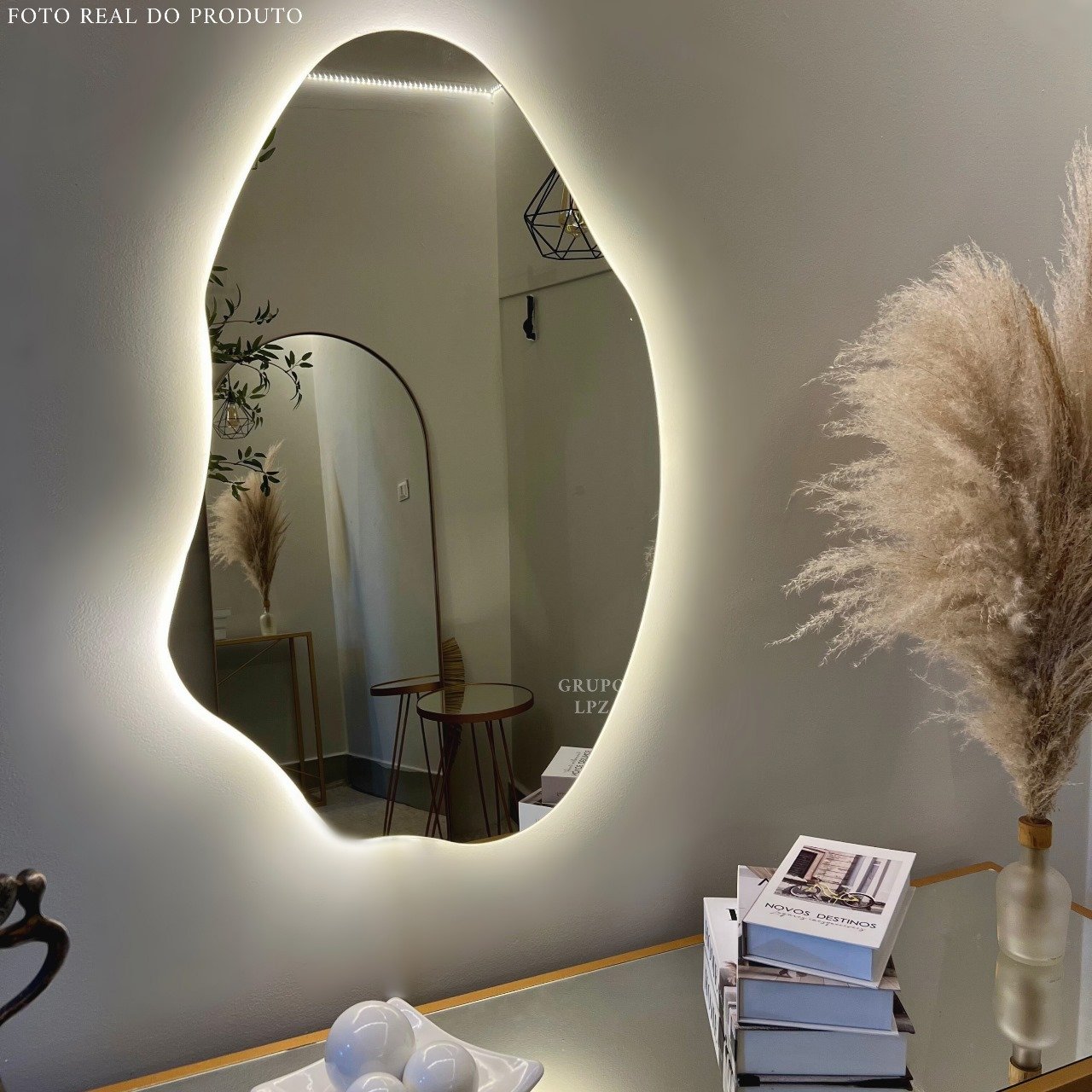 Espelho Grande Orgânico Lapidado Decorativo Sala Hall Parede 70x50 Cm Moderno com Led - 1