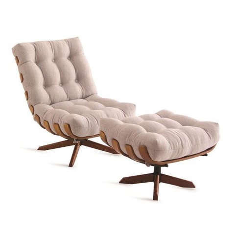 Poltrona Costela Tradicional com Puff Linho Nude Base Madeira