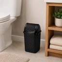 Ver imagem 6 de Lixeira Rattan 4,5 Litros com Tampa Basculante Cesto de Lixo para Banheiro Lavabo Quarto e Pia
