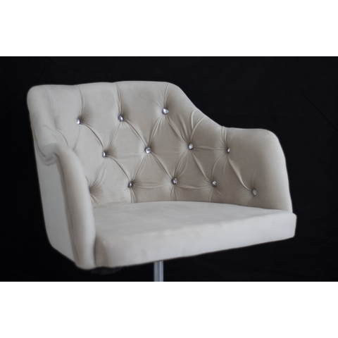 Cadeira Poltrona Ágata Veludo Bege Claro Giratória com Regulagem de Altura e Rodinhas