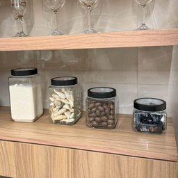 Kit 4 Potes 800ml Gastro Lyor Vidro Tampa Metal Preta Porta Mantimentos Quadrado - 2