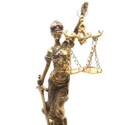 Estátua Dama Da Justiça Têmis Deusa 20cm Símbolo Do Direito - 4