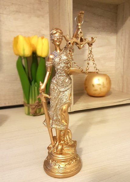 Estátua Dama Da Justiça Têmis Deusa 20cm Símbolo Do Direito - 5