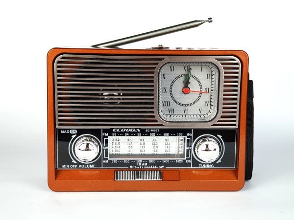 Rádio Retro Antigo Vintage Am FM Bluetooth Qualidade Barato - 2
